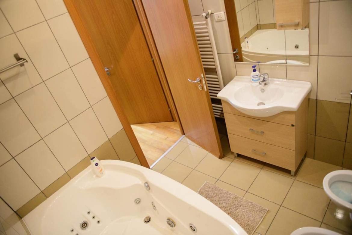 Sadara Sea Breeze Apartman Năvodari Kültér fotó